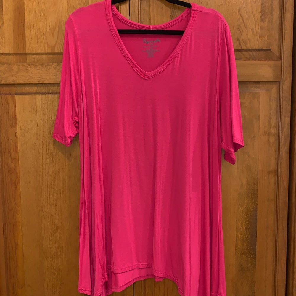 Sympli v-neck T-shirt